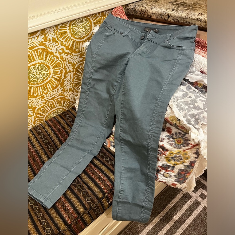 Woman’s Prana Jeans Blue/Gray